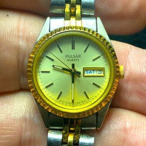 Lady’s Pulsar Watch
